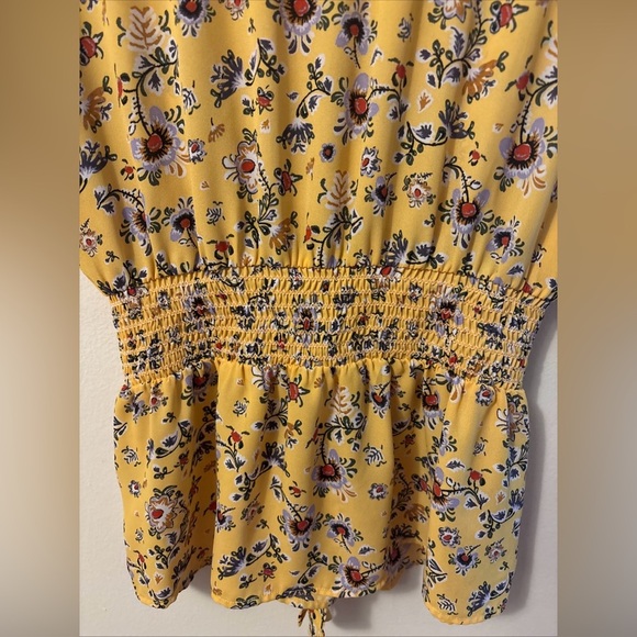 Max Studio Yellow Floral Blouse - Picture 4 of 10